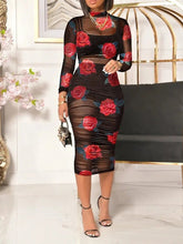 Dreiteiliges Netzkleid mit Vintage-Print und langen Ärmeln